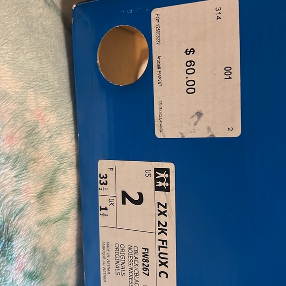 Youth size 2 Adidas - Picture 3 of 3